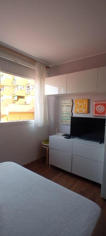 Estudio Central En Zona Petonal Y Cerca A La Playa Торемолинос Екстериор снимка